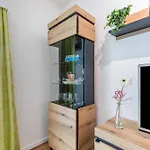Punkt15 - Modern - Rollstuhlgerecht Apartment