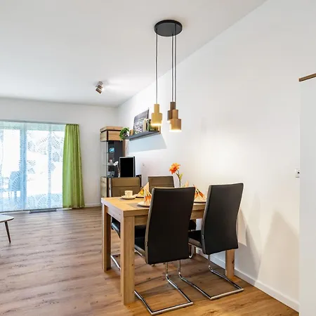 Punkt15 - Modern - Rollstuhlgerecht Apartment